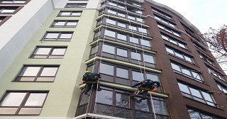 Установка крыши на балкон Курганинск цена от 1027 руб. м/2.